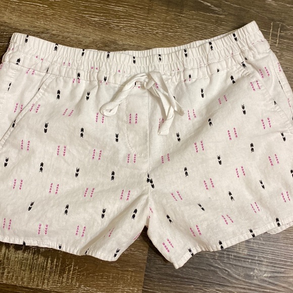 Loft Linen Shorts - Picture 3 of 6